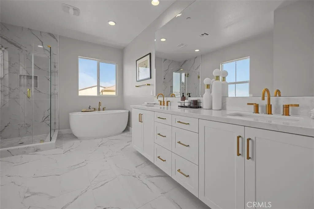 https://cdn.realtyfeed.com/cdn/127/306532750/1c65ee957e94f531a670d0f0347b5373.webp