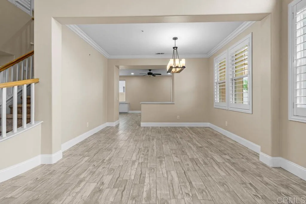 https://cdn.realtyfeed.com/cdn/127/306532803/e5edc0757194b382f6dc56e2a4f14a62.webp