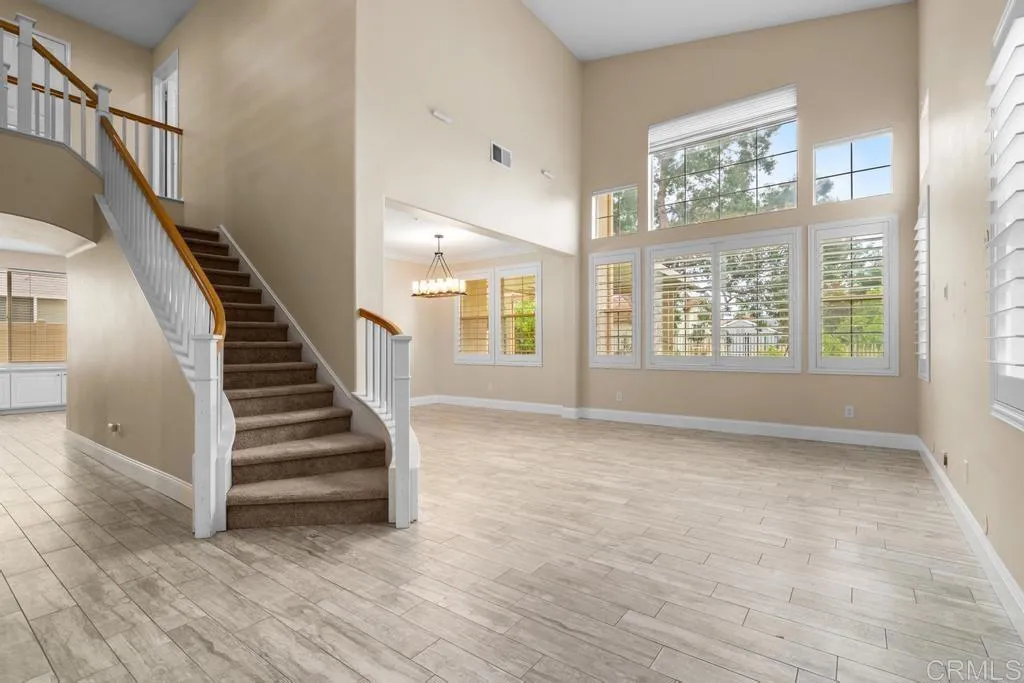 https://cdn.realtyfeed.com/cdn/127/306532803/e98eacfea285444757a220a3ad87c6de.webp