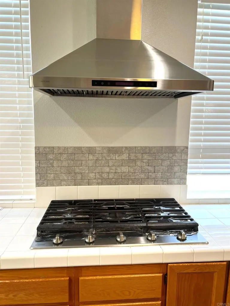 https://cdn.realtyfeed.com/cdn/127/306532886/3d2015923c8f97716a4d07df2d7c9981.webp