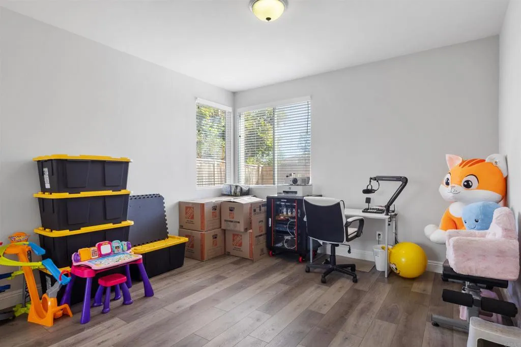 https://cdn.realtyfeed.com/cdn/127/306532886/ed971c67cd4e810370fb246f3c67393d.webp