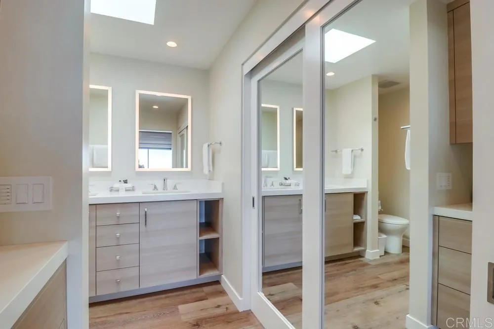 https://cdn.realtyfeed.com/cdn/127/306533007/977b3eec1ed168fb794bb816901b37d4.webp