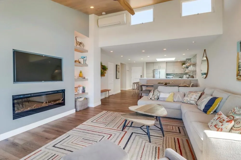 https://cdn.realtyfeed.com/cdn/127/306533007/a215991dcc60d44c8e04d08ca7a46059.webp
