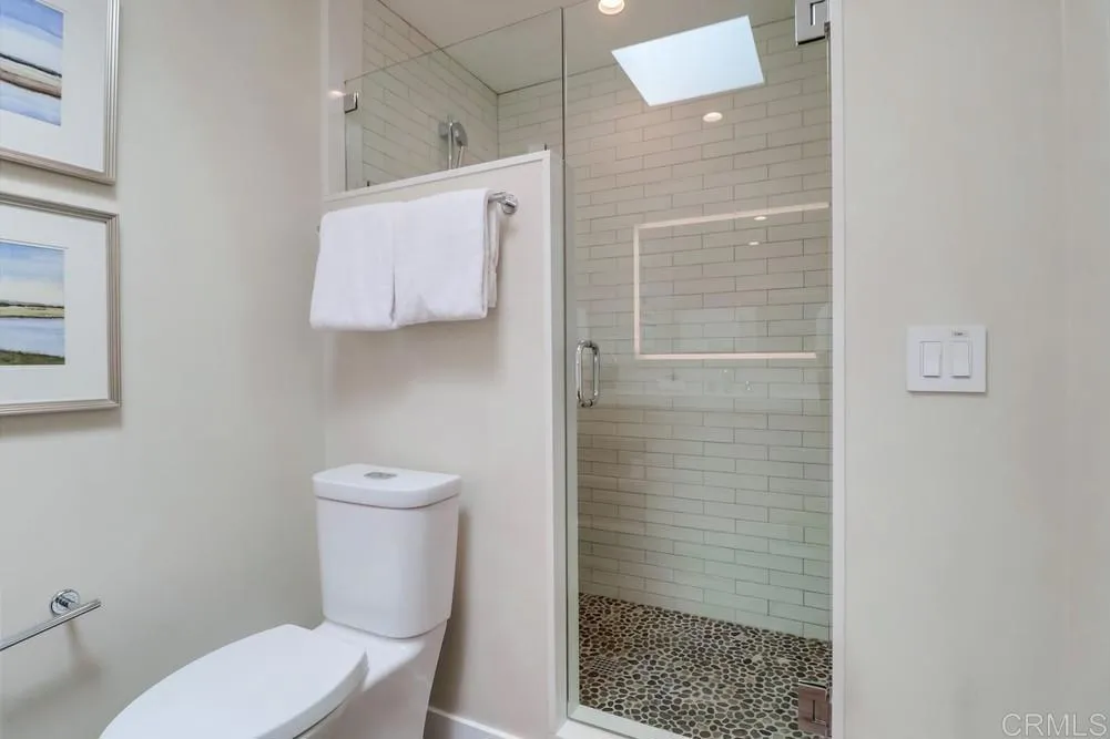 https://cdn.realtyfeed.com/cdn/127/306533007/b92e3be9effce4a45e992360c4ce7917.webp