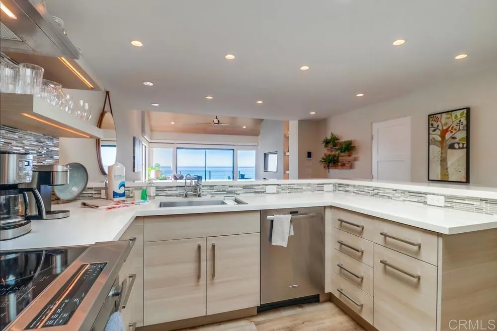 https://cdn.realtyfeed.com/cdn/127/306533007/d40357cc624c642dbc77b32e33c7fd4b.webp