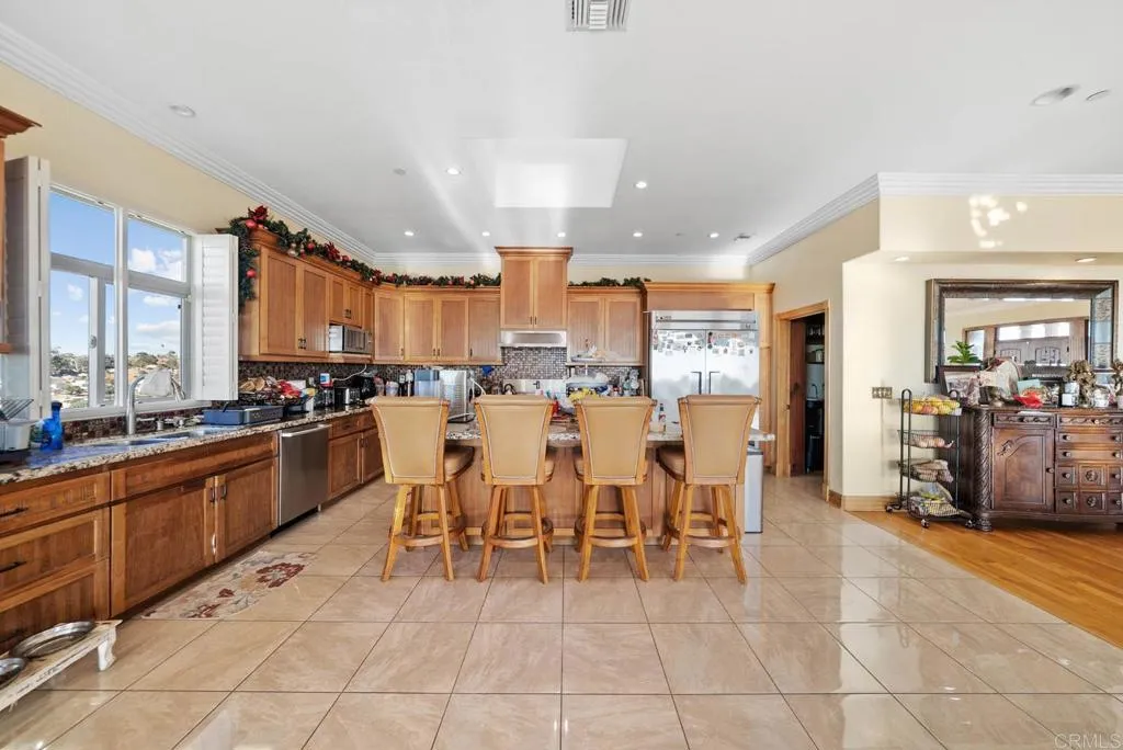 https://cdn.realtyfeed.com/cdn/127/306533044/5cb51ec75686460a69bdf08136dfb301.webp