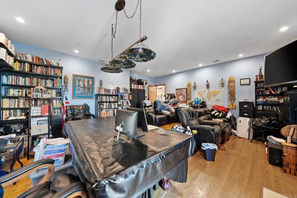 https://cdn.realtyfeed.com/cdn/127/306533044/b706352a7fb382bbf6a34273d6765b48.webp
