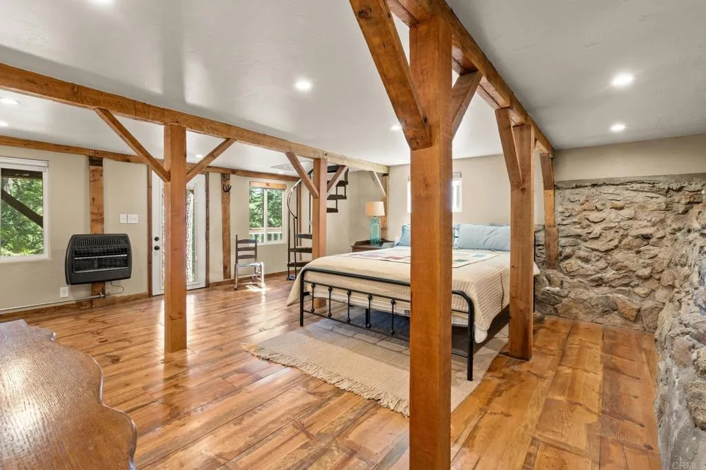 https://cdn.realtyfeed.com/cdn/127/306533097/494d2bfc41b4cfbdee6e31383c69b129.webp