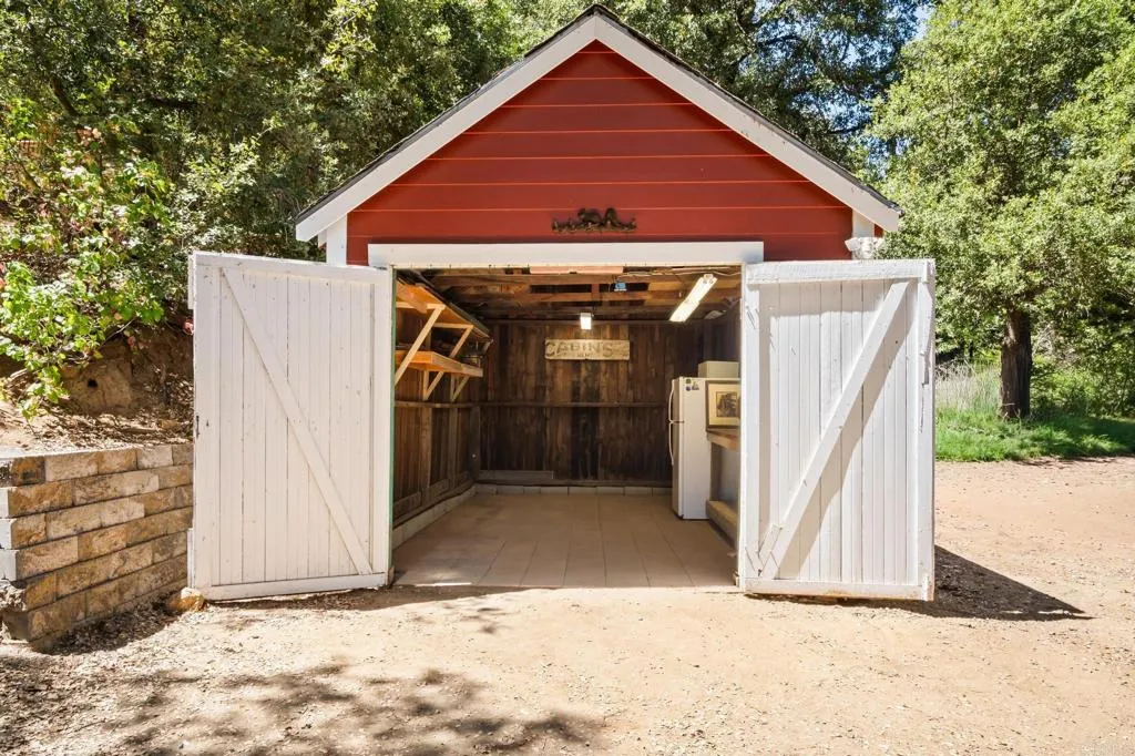 https://cdn.realtyfeed.com/cdn/127/306533097/e64723ebd4881d696f5c1e40d6fd7156.webp