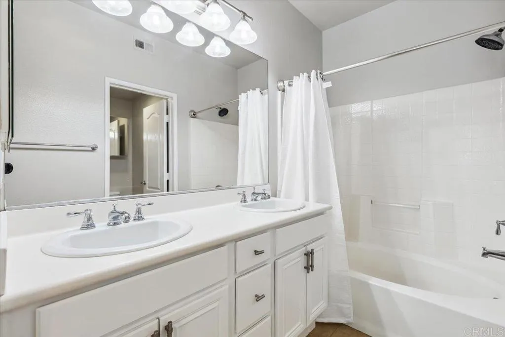 Photo #11: PTP2506680 Listing: Photo #11