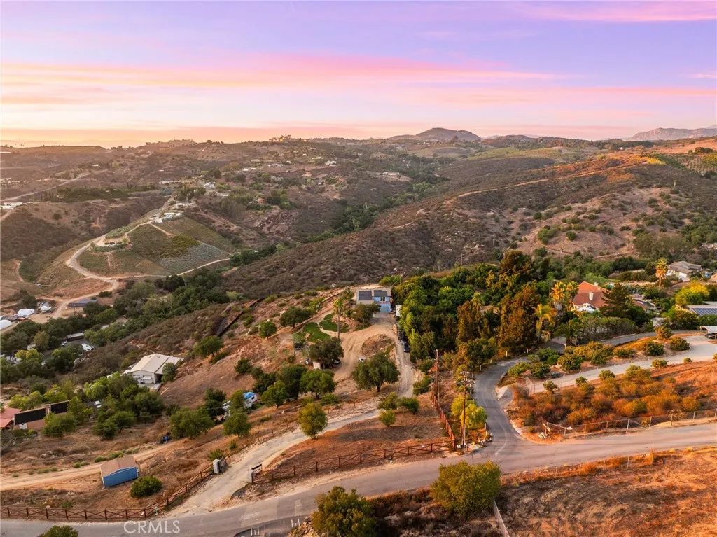 https://cdn.realtyfeed.com/cdn/127/306533103/5b4aa1c515b5eb21624bd4b1d46bfbe7.webp