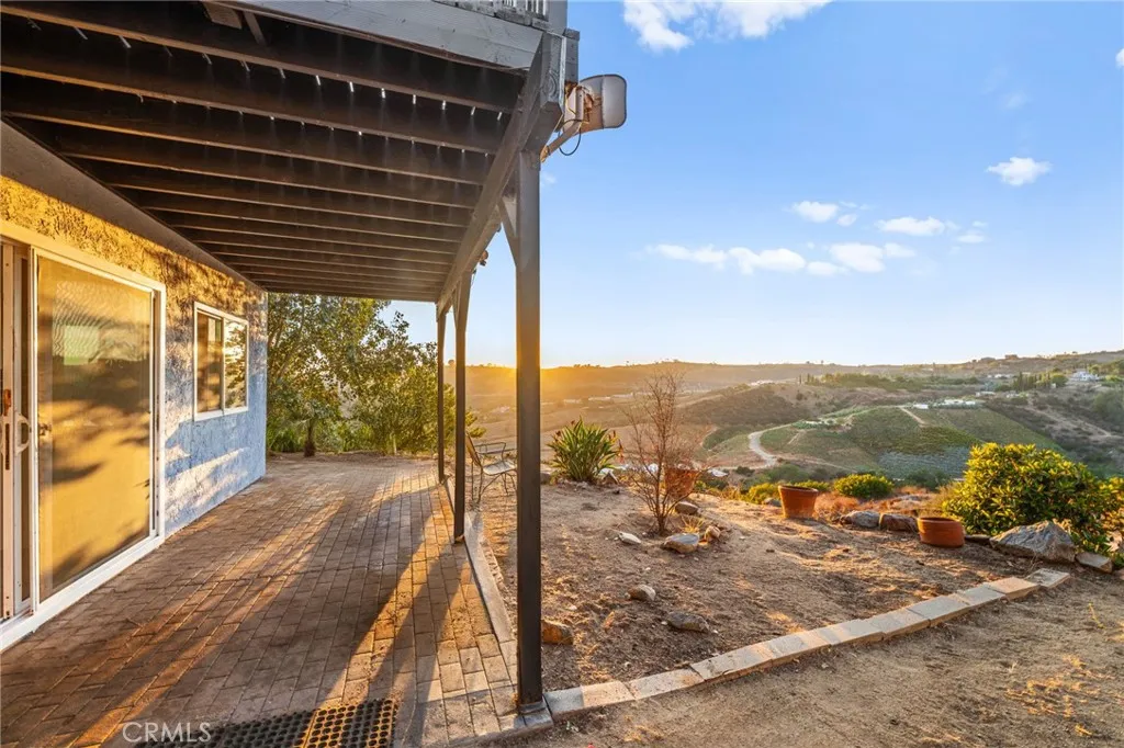 https://cdn.realtyfeed.com/cdn/127/306533103/9de66e3744633e1446eeb103485569e9.webp