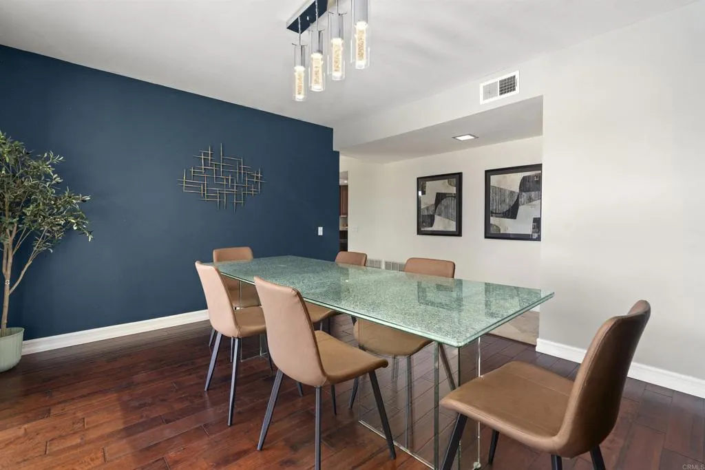 https://cdn.realtyfeed.com/cdn/127/306533104/1aae0ef8cc11cc05d94a4fae413b21d5.webp
