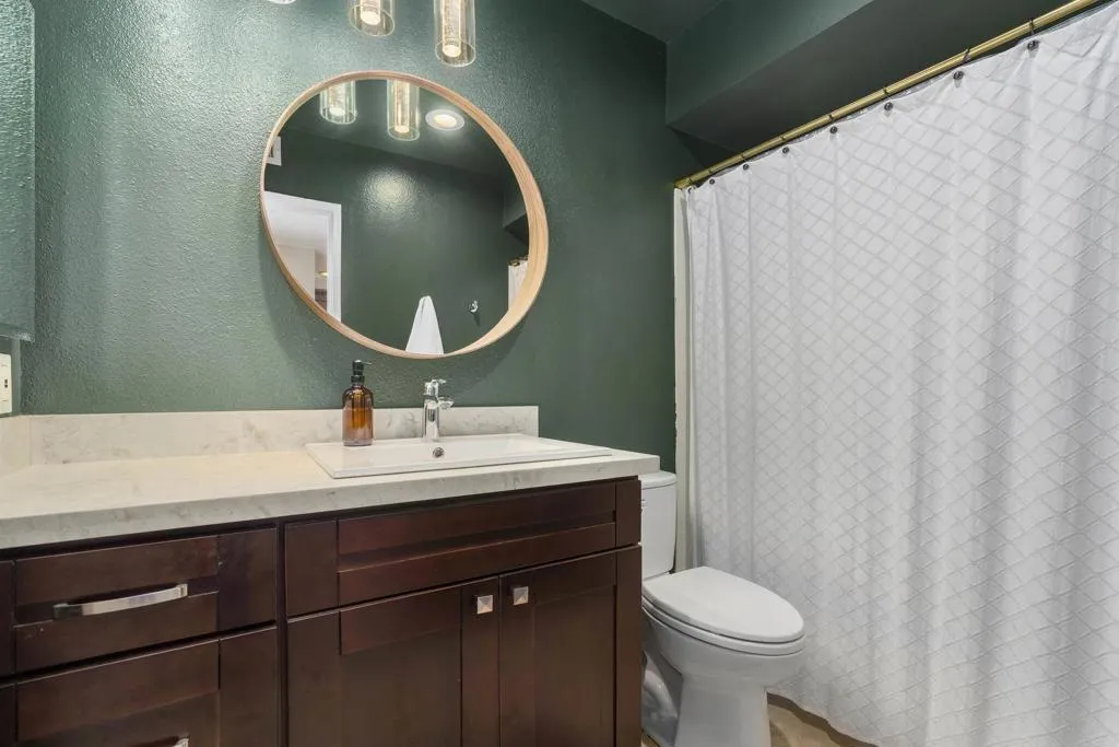 https://cdn.realtyfeed.com/cdn/127/306533104/35db55ac32b2d54461806ff441103cce.webp