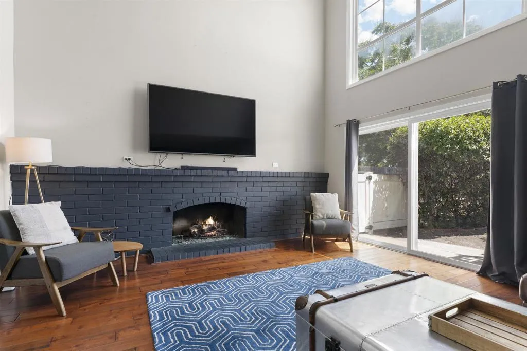 https://cdn.realtyfeed.com/cdn/127/306533104/84f54b23eaca73f49737a9c9c8275a3f.webp