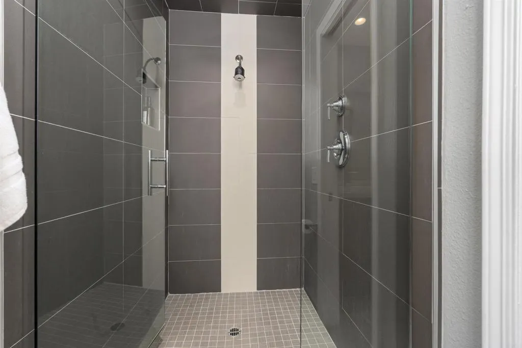 https://cdn.realtyfeed.com/cdn/127/306533104/b5f8569c41eac1caed9a6364dd3685da.webp