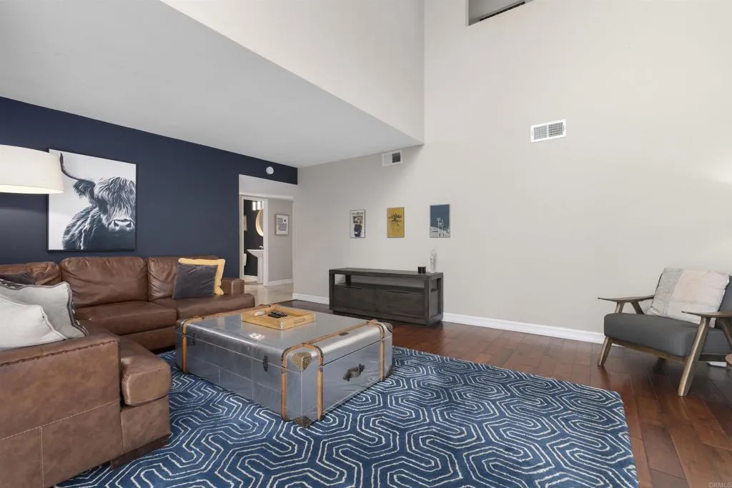 https://cdn.realtyfeed.com/cdn/127/306533104/ef69cf9007f1ec6b6e403852d1d3da07.webp