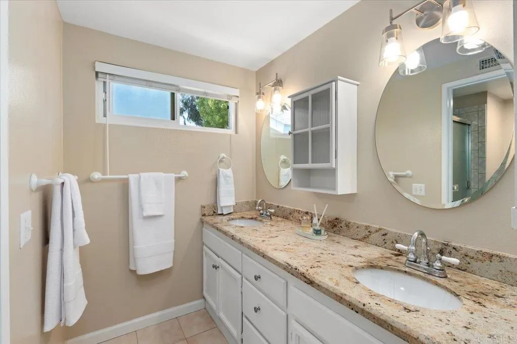 https://cdn.realtyfeed.com/cdn/127/306533358/4288372014332896644a9ea62cc57324.webp