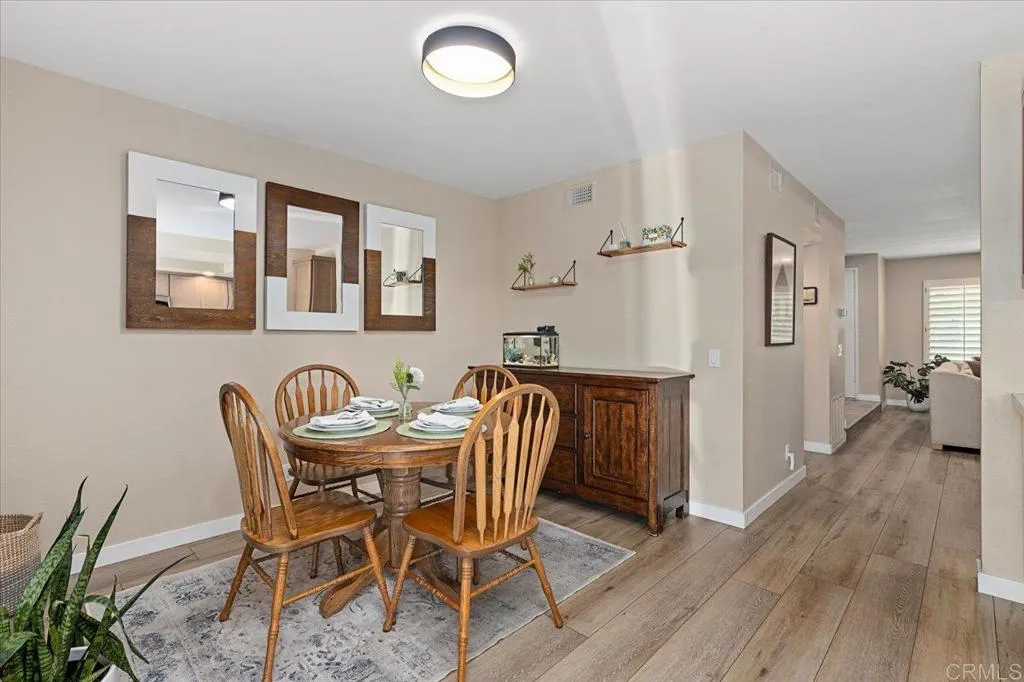 https://cdn.realtyfeed.com/cdn/127/306533358/572db83d5ac2587bf9ab92898ba42f28.webp