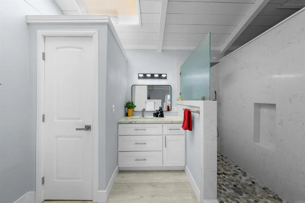 https://cdn.realtyfeed.com/cdn/127/306533402/4c0778aad7e46d4a0ce23e131babd50e.webp