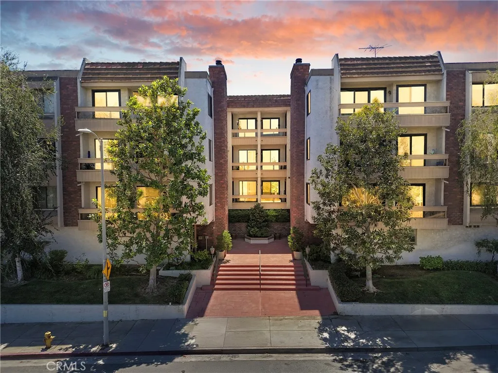 Encino, CA 91316