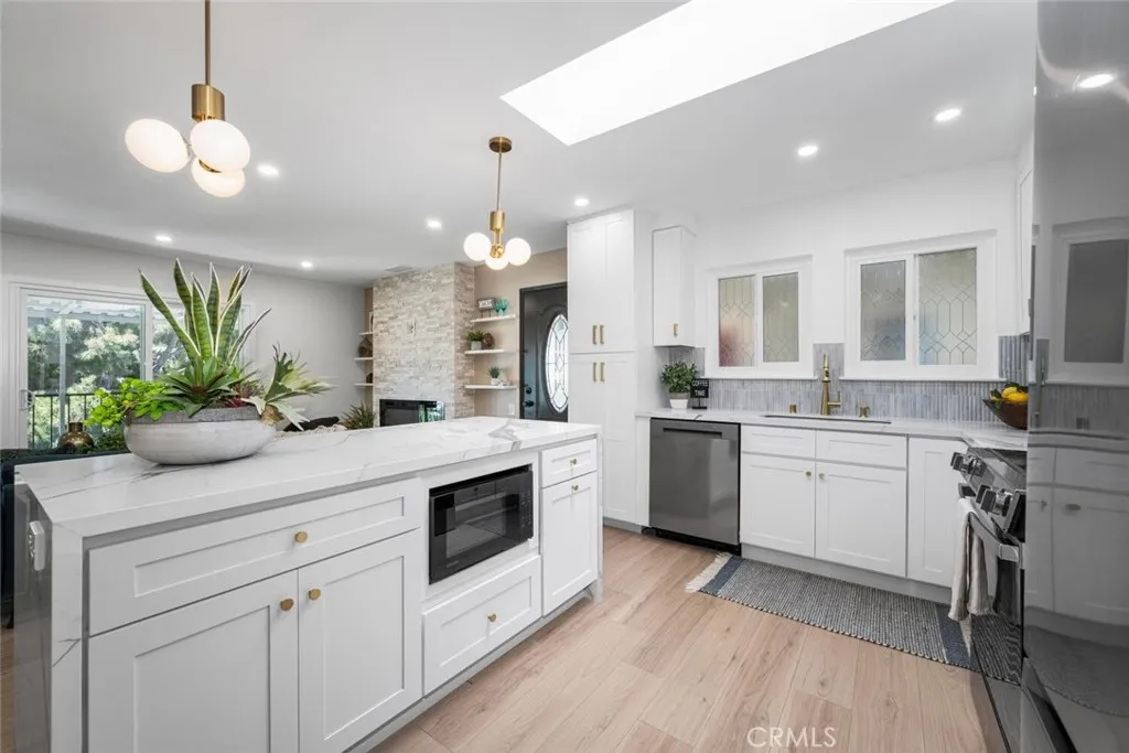 Laguna Woods, CA 92637