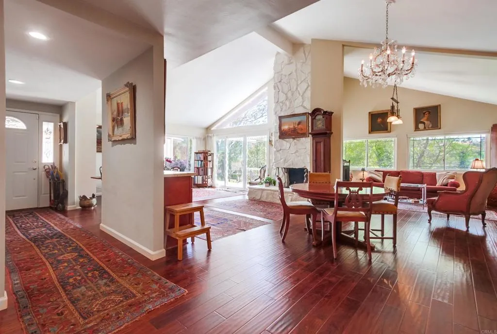 https://cdn.realtyfeed.com/cdn/127/306533553/5bc17c84b6bfbd555f328c5431ddebfe.webp