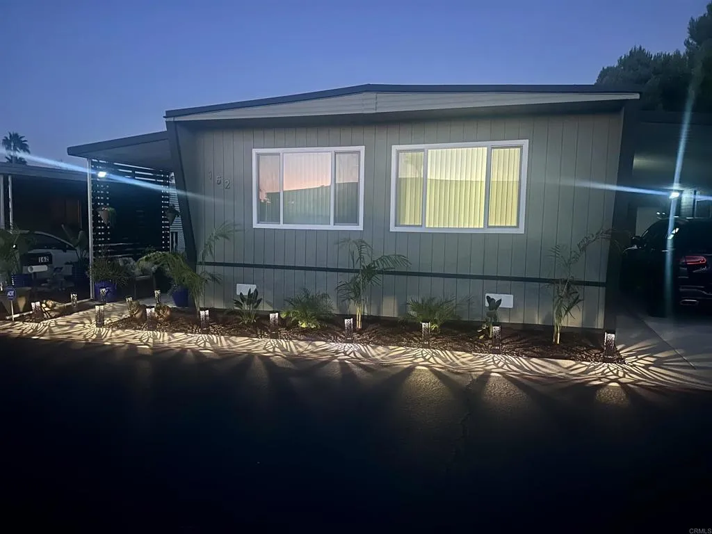 https://cdn.realtyfeed.com/cdn/127/306533636/6c18bccf8122cb4be1038aefbb50fe44.webp