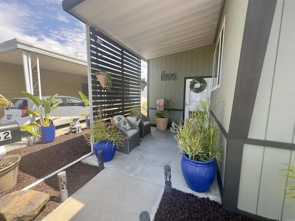 https://cdn.realtyfeed.com/cdn/127/306533636/964f781a1eb44e54a1955223fc584972.webp