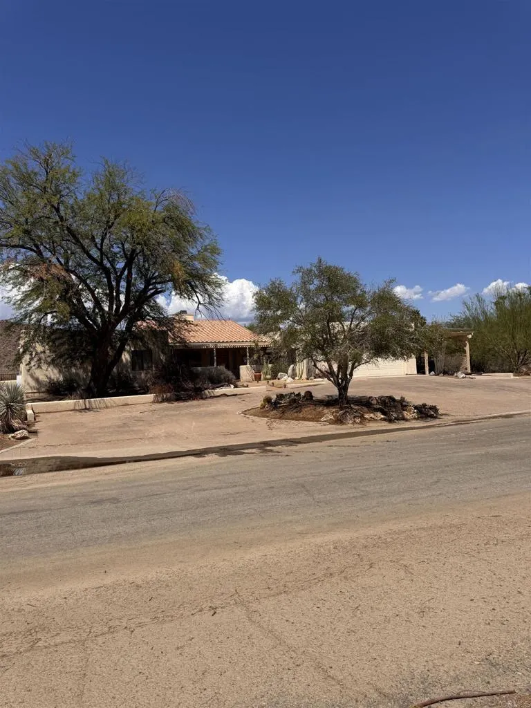 https://cdn.realtyfeed.com/cdn/127/306533653/7dc300fb806e26fd9ed08ab292889857.webp