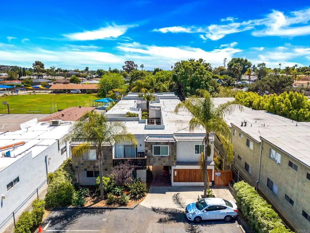 https://cdn.realtyfeed.com/cdn/127/306533735/c3eb8d510025fe28aa26b78b8e3c0e02.webp