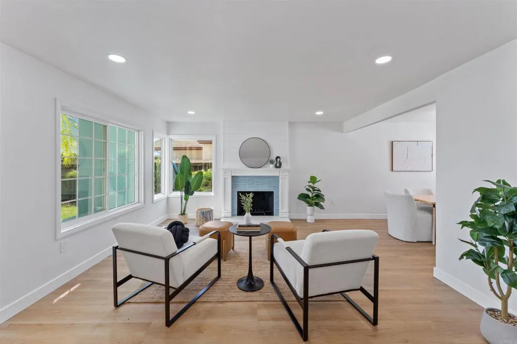 https://cdn.realtyfeed.com/cdn/127/306533757/b4fece04d07d1dc25d0c6d0b458b1803.webp