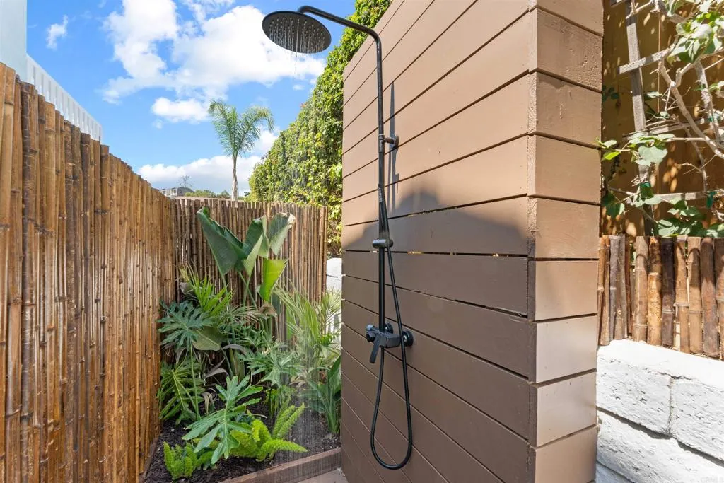 https://cdn.realtyfeed.com/cdn/127/306533757/c1a3a15b6c4703960df1b45ac8163047.webp