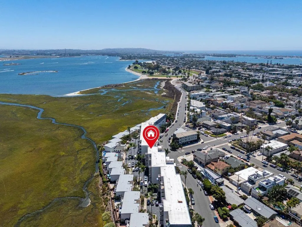 https://cdn.realtyfeed.com/cdn/127/306533775/01d4e5d965699fe909110ea928bf2eab.webp