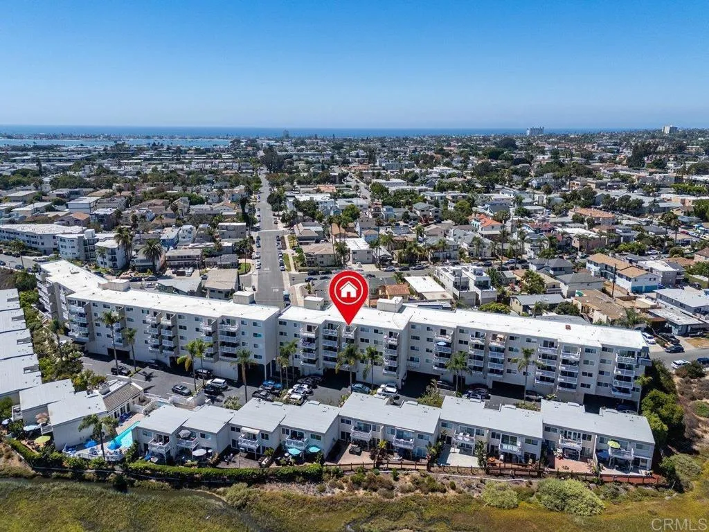 https://cdn.realtyfeed.com/cdn/127/306533775/e06badd50ffd9b4cfe47fd41dc226181.webp
