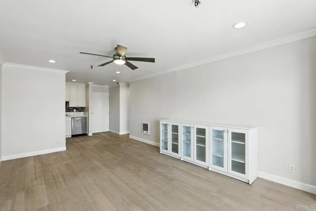 https://cdn.realtyfeed.com/cdn/127/306533775/f7432add69c8dd33db2f422bd6aad737.webp