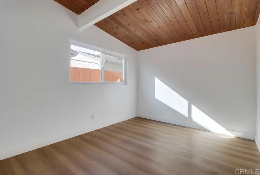 https://cdn.realtyfeed.com/cdn/127/306533782/e5d8c91cccfecdffc16f62428a002851.webp