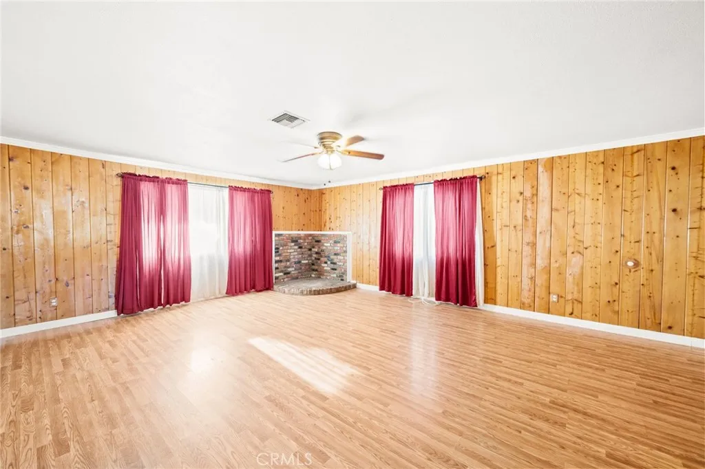 https://cdn.realtyfeed.com/cdn/127/306533849/cbaa83ee112bddc246a4293a2adfdf09.webp