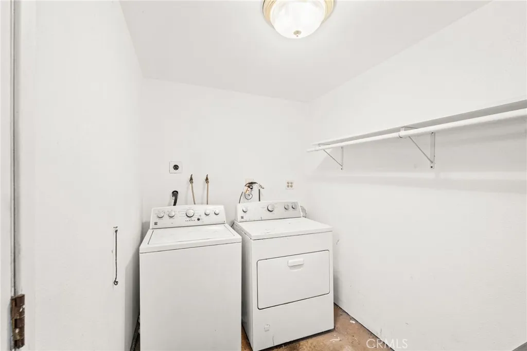 https://cdn.realtyfeed.com/cdn/127/306533849/f1f74aacbe46021a1be79feb7c45f281.webp
