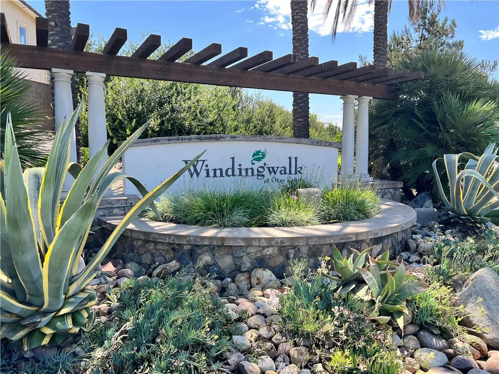https://cdn.realtyfeed.com/cdn/127/306533852/114c7c2e8e0a7e5e1b56173b3987a11f.webp