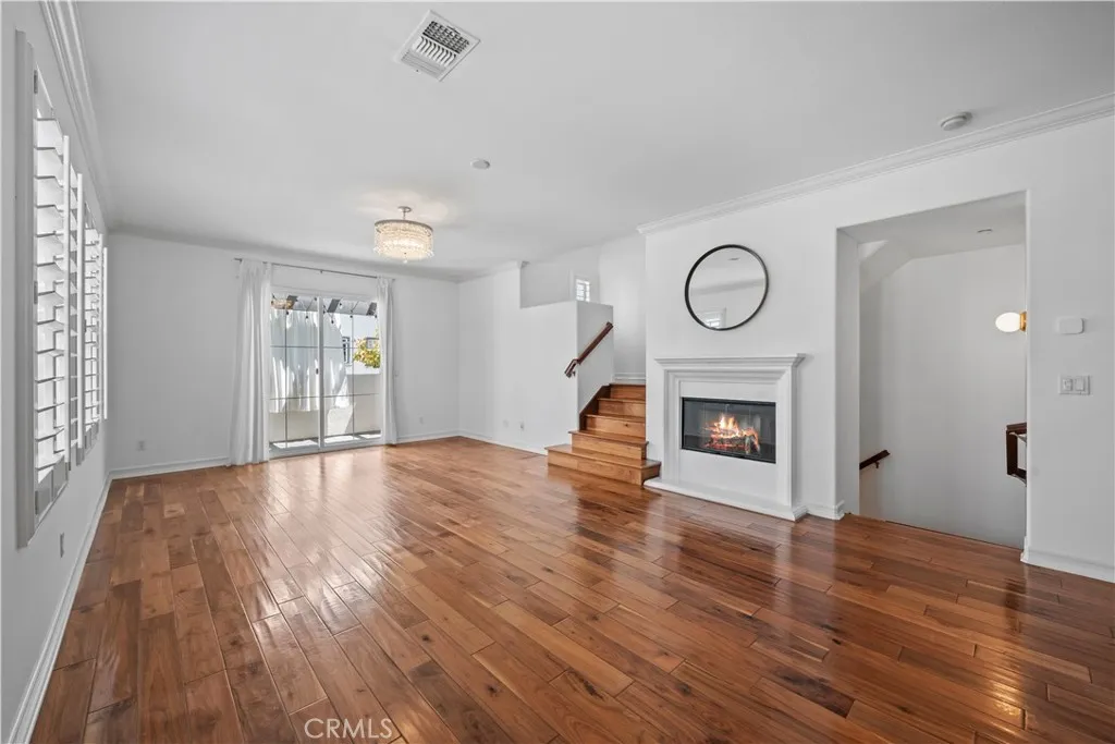 Photo #9: OC25197503 Listing: Photo #9