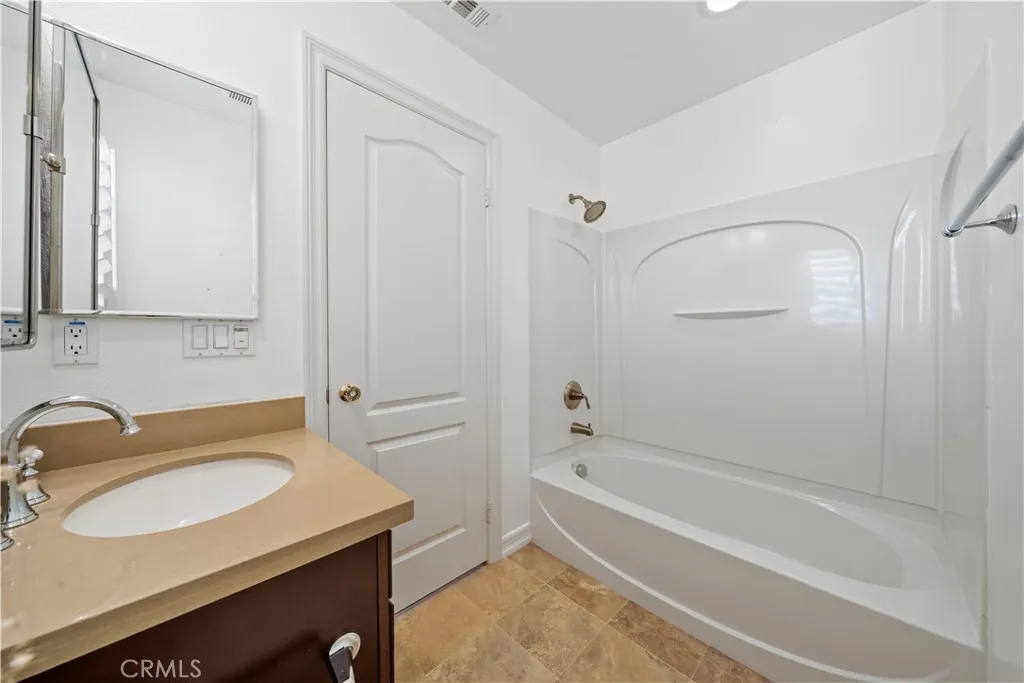 Photo #29: OC25197503 Listing: Photo #29