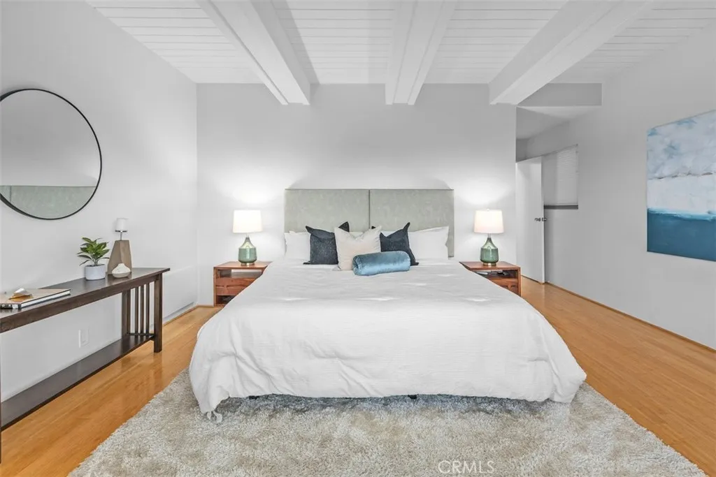 https://cdn.realtyfeed.com/cdn/127/306533901/5519797d34a9a89703f7a93f80776eff.webp