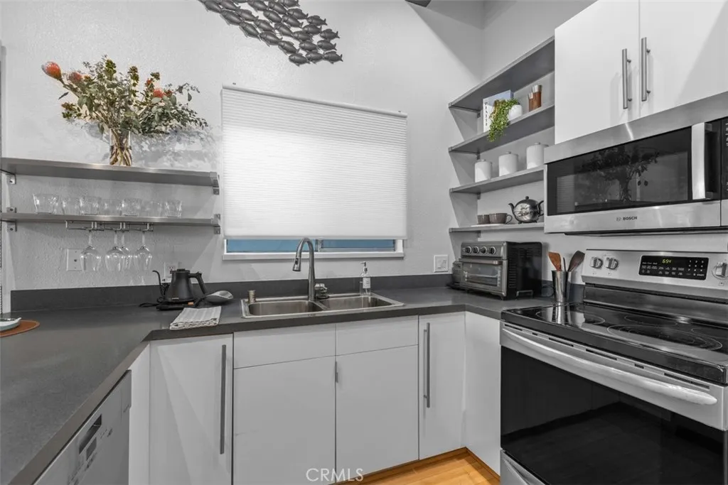 https://cdn.realtyfeed.com/cdn/127/306533901/b32b81827f1f8a5561e33d2d14bcb99e.webp