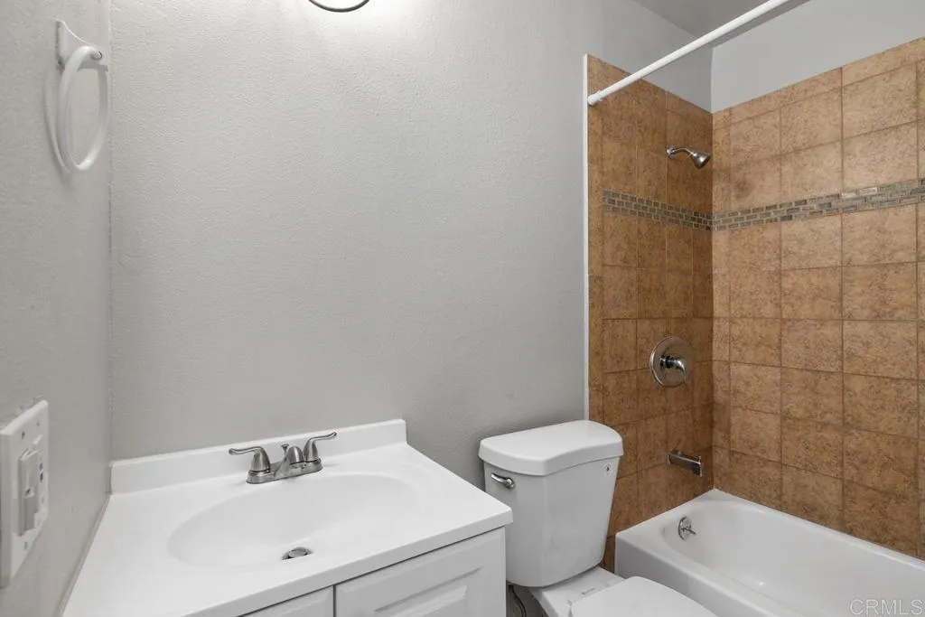 https://cdn.realtyfeed.com/cdn/127/306533924/35a4bfc5a43731f69f43844b51421112.webp