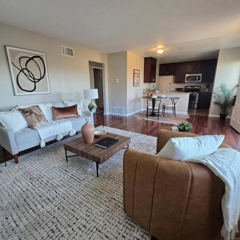 https://cdn.realtyfeed.com/cdn/127/306533924/6bb4e5f77662dad9c6249019cf0ac569.webp