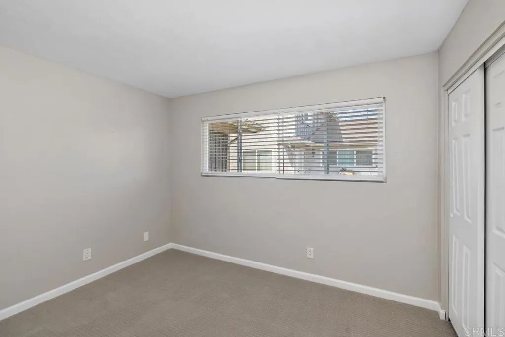 https://cdn.realtyfeed.com/cdn/127/306533924/9a18f5f54082cf83bdf8ee1c187f99a4.webp