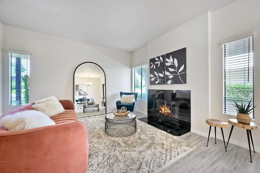 https://cdn.realtyfeed.com/cdn/127/306533995/b8d9a07a643aaa09a27e43a51ef94a41.webp