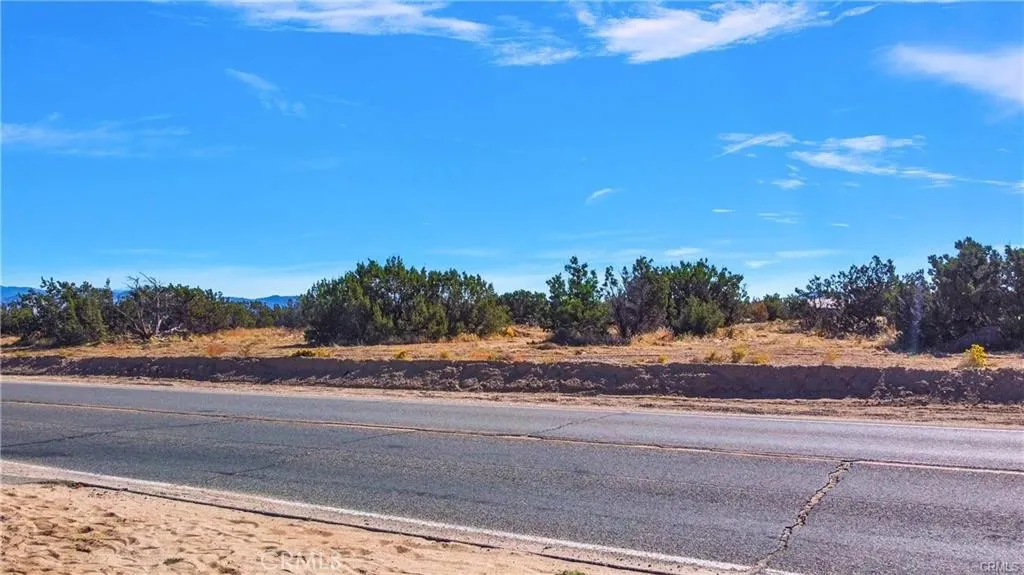 Oak Hills, CA 92344