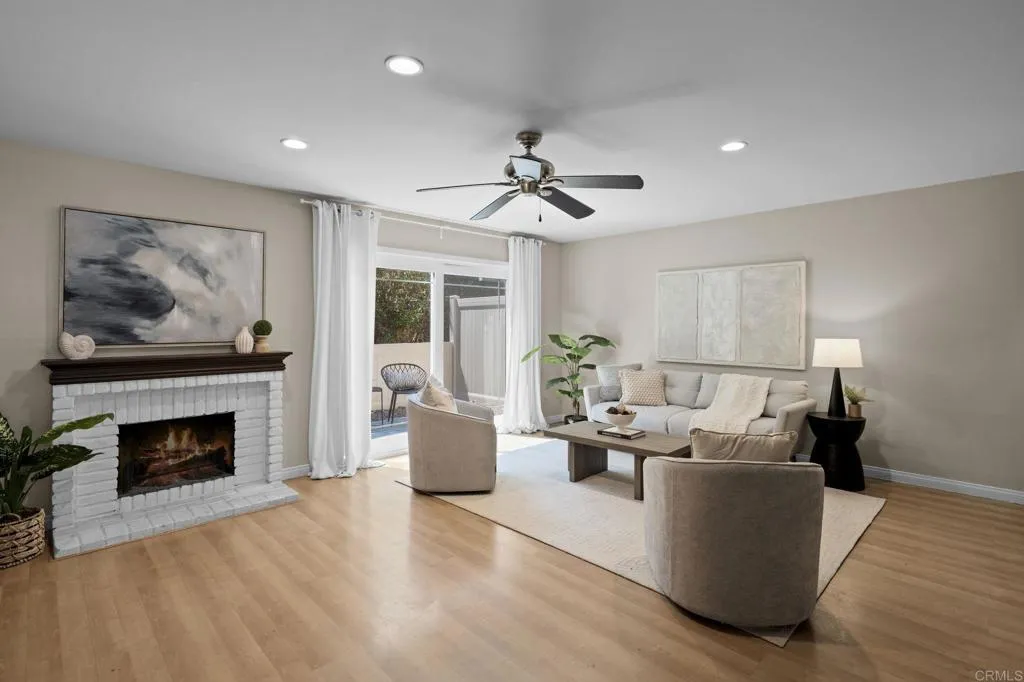 https://cdn.realtyfeed.com/cdn/127/306534045/37cdace9dbe0011fab8ae4769fbc53b8.webp